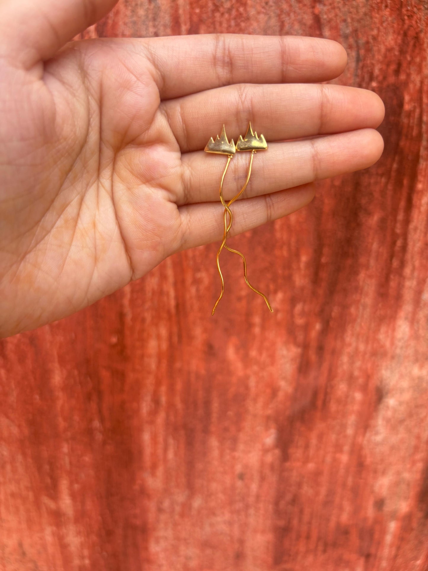 Pahadi Threader